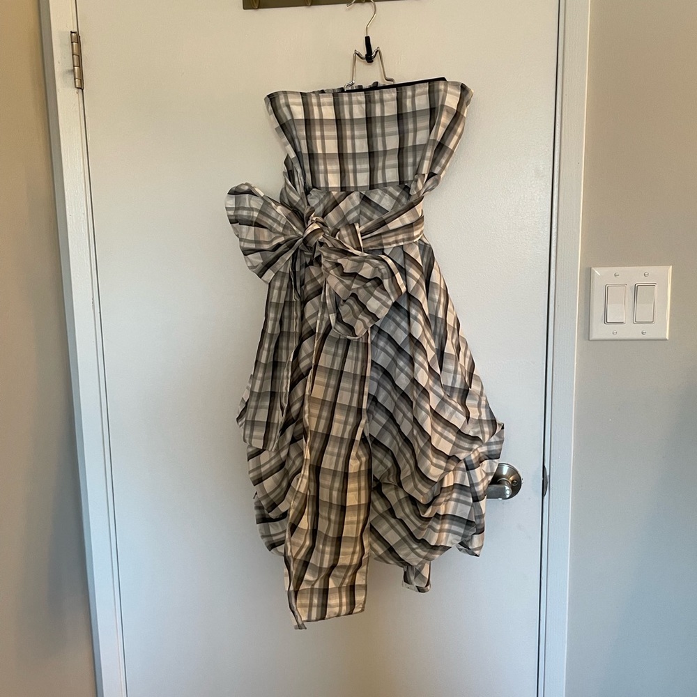 🎉 Host Pick! 🎉 Stacey Zhang strapless dress- Size S- New never worn